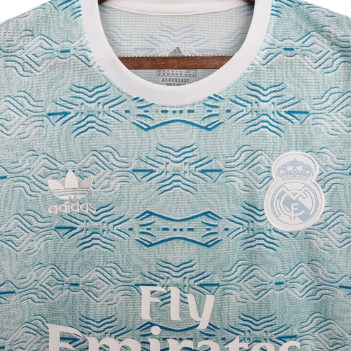 MAILLOT REAL MADRID ÉDITION SPÉCIALE 2022/23