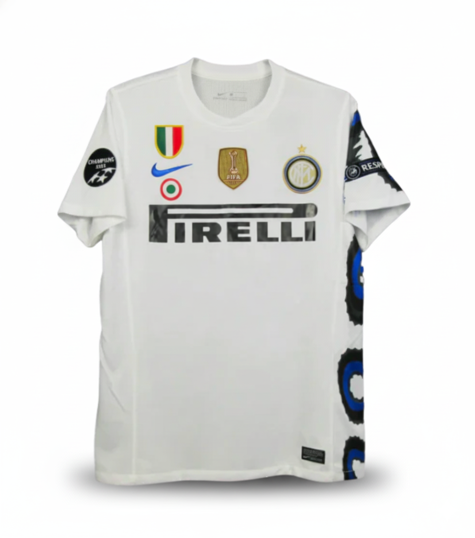 MAILLOT RÉTRO INTER EXTÉRIEUR 2010/11 (PATCHES INCLUSES)