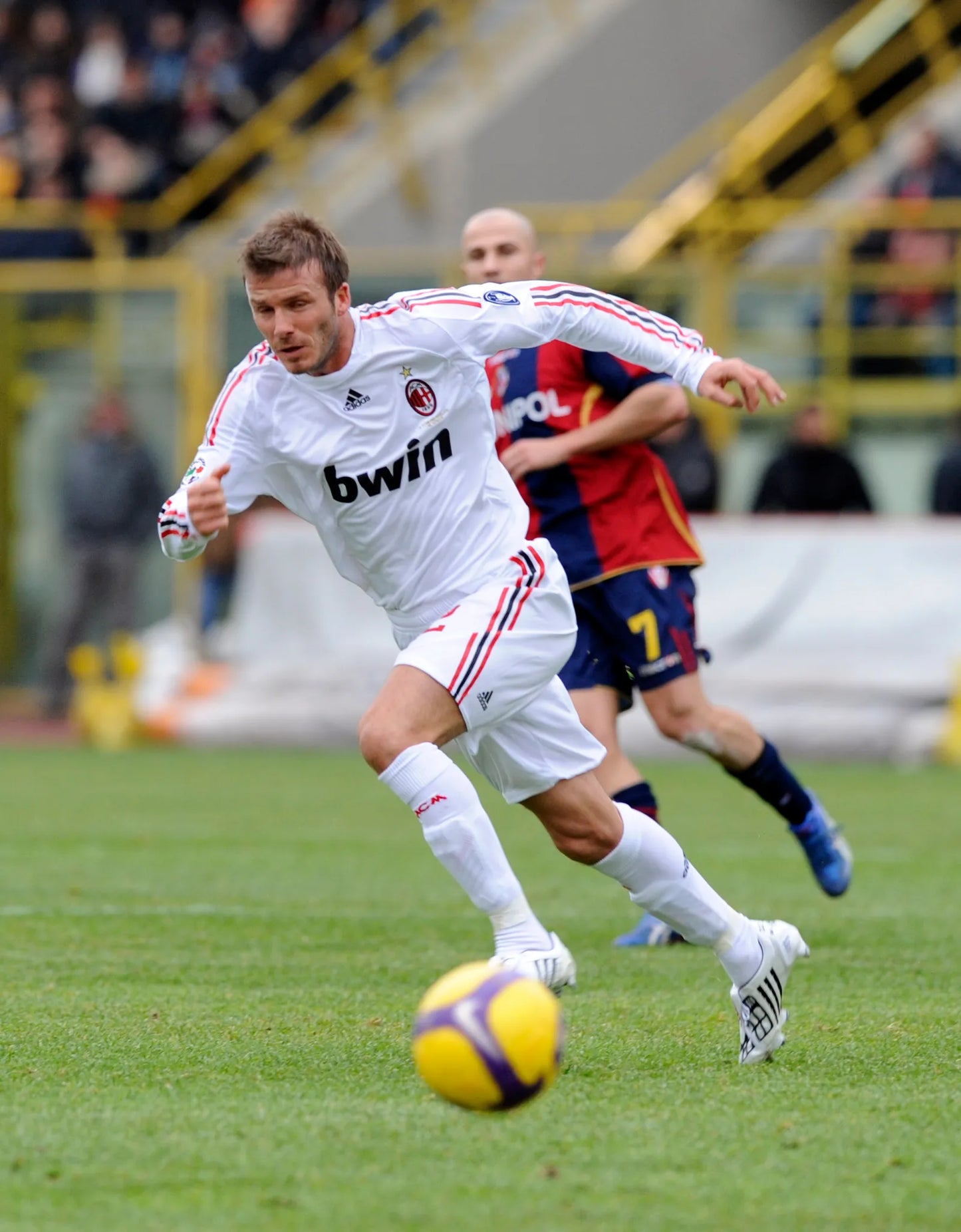 MAILLOT RÉTRO AC MILAN EXTÉRIEUR 2008-2009 + BECKHAM 32