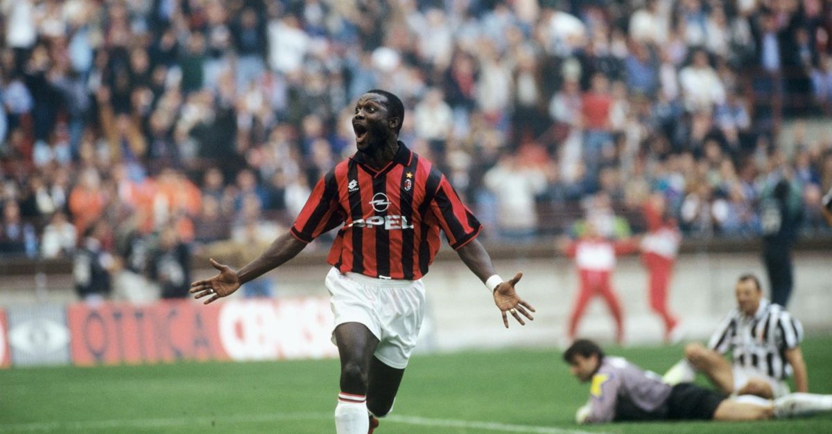 MAILLOT AC MILAN RÉTRO DOMICILE 1995-1996 + WEAH 9