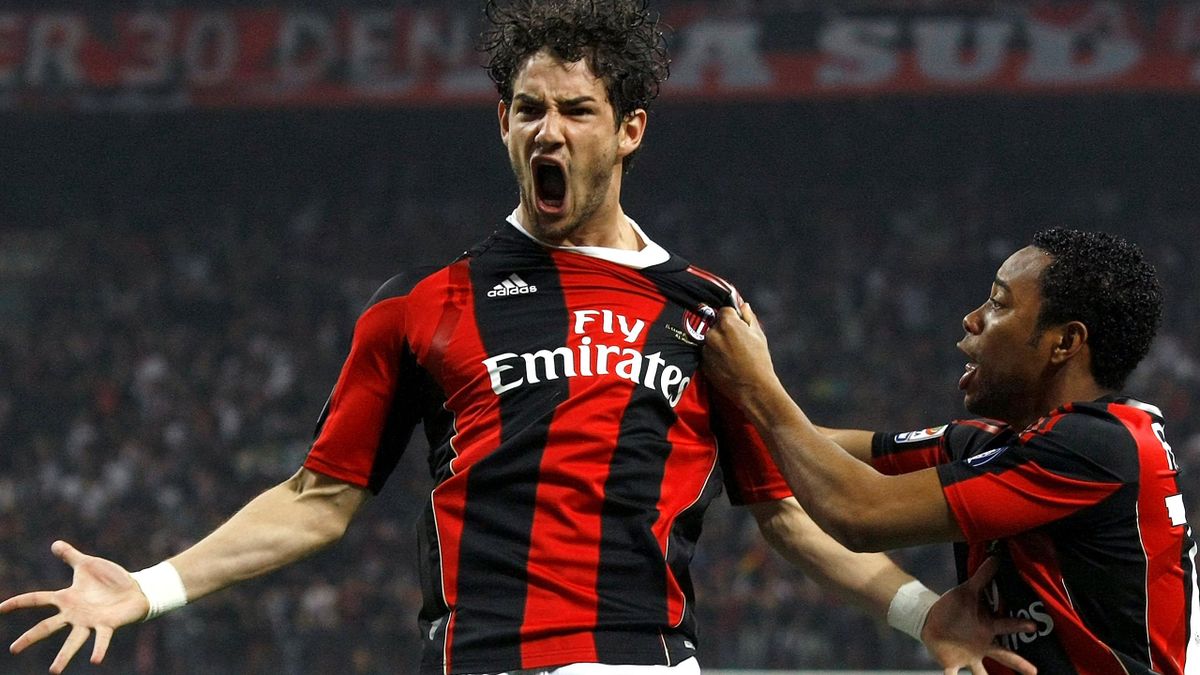 MAILLOT RÉTRO AC MILAN DOMICILE 2010-2011 + PATO 7