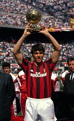 MAILLOT AC MILAN RÉTRO DOMICILE 1988-1989 + VAN BASTEN 9