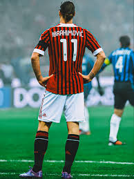 MAILLOT RÉTRO AC MILAN DOMICILE 2011-2012 + IBRAHIMOVIC 11